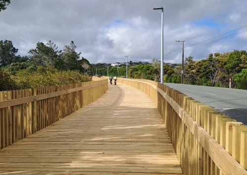 Completion of shared path connects Village to the Heads